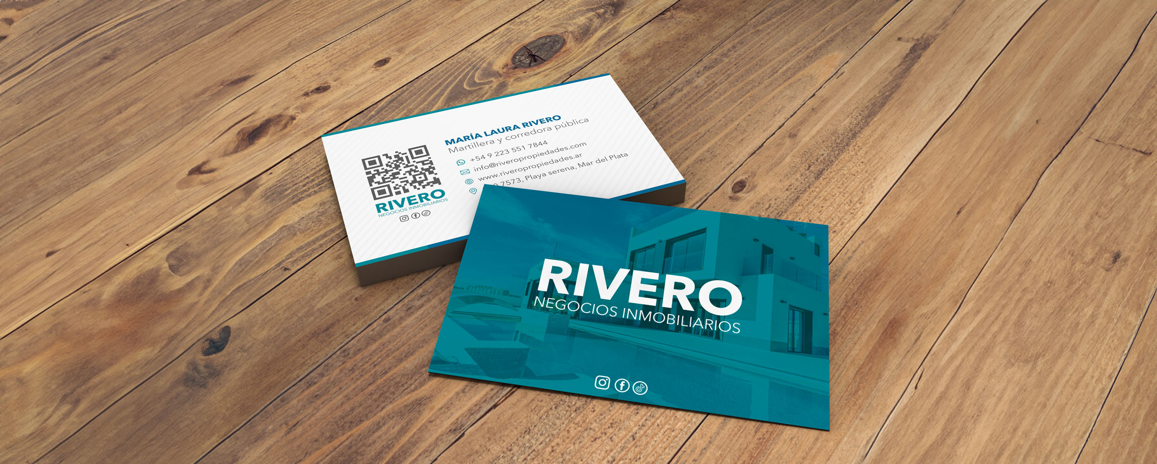 tarjeta-mockup